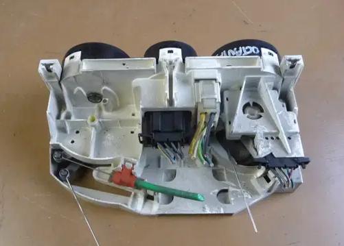 SKODA OCTAVIA I 96-04  panel kúrenia 1U0820045G