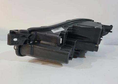 Jaguar XJ reflektor pravy Bi-xenon AW9313W029FD