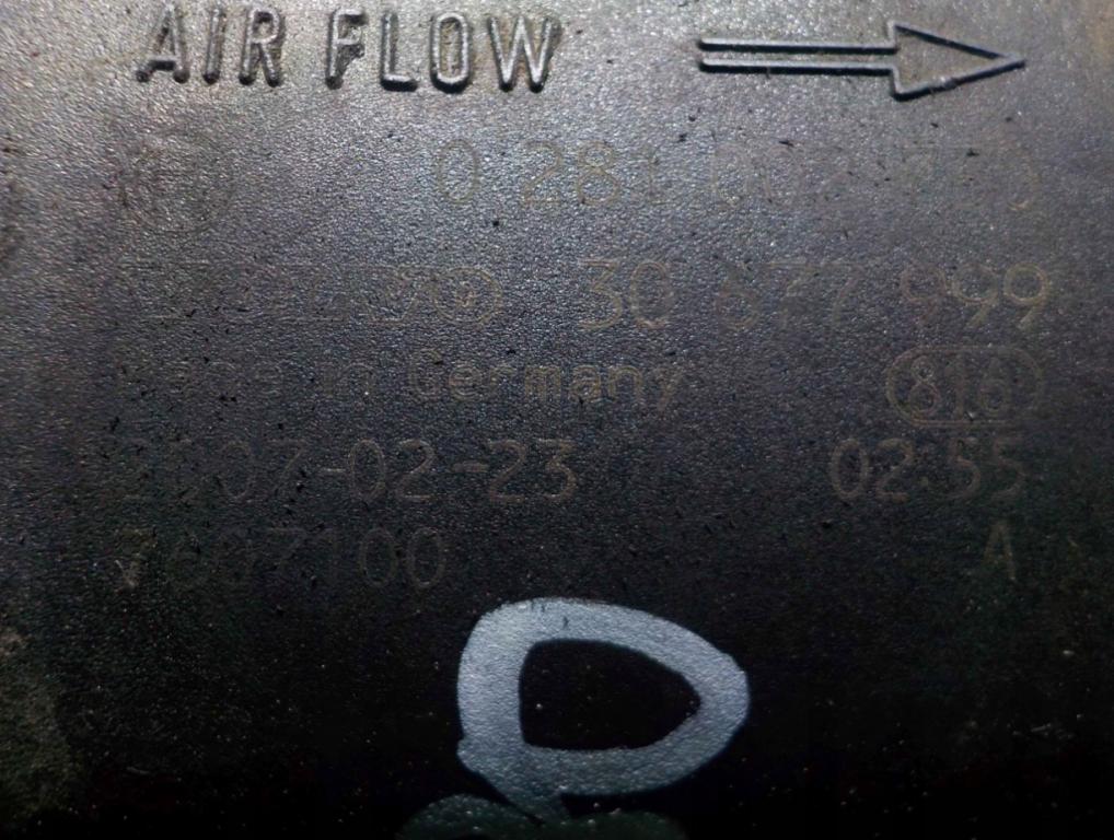 VOLVO XC90 2.4 D5 02-06 váha vzduchu 30677999