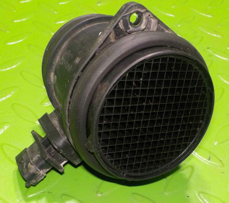 VOLVO XC90 2.4 D5 02-06 váha vzduchu 30677999