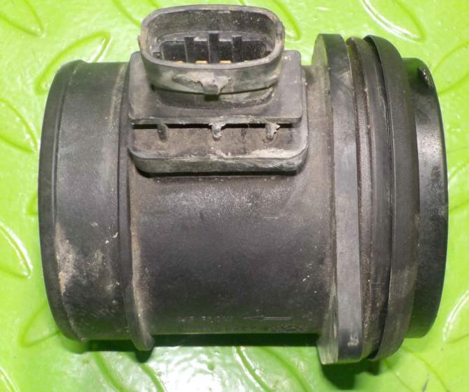 VOLVO XC90 2.4 D5 02-06 váha vzduchu 30677999