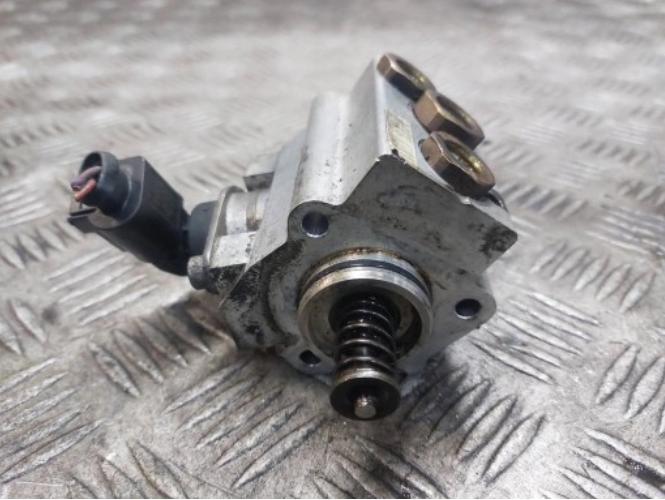 AUDI A3 8P 2.0 FSI Pumpa paliva 06D127026J