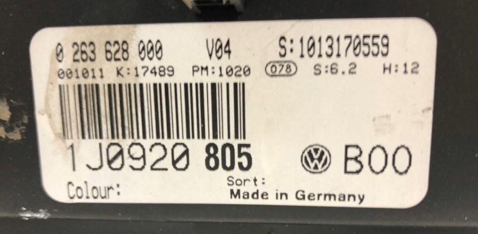 VW GOLF IV (1J1) HB 2000 1390,00 Prístrojovka elektrický 1J0920805