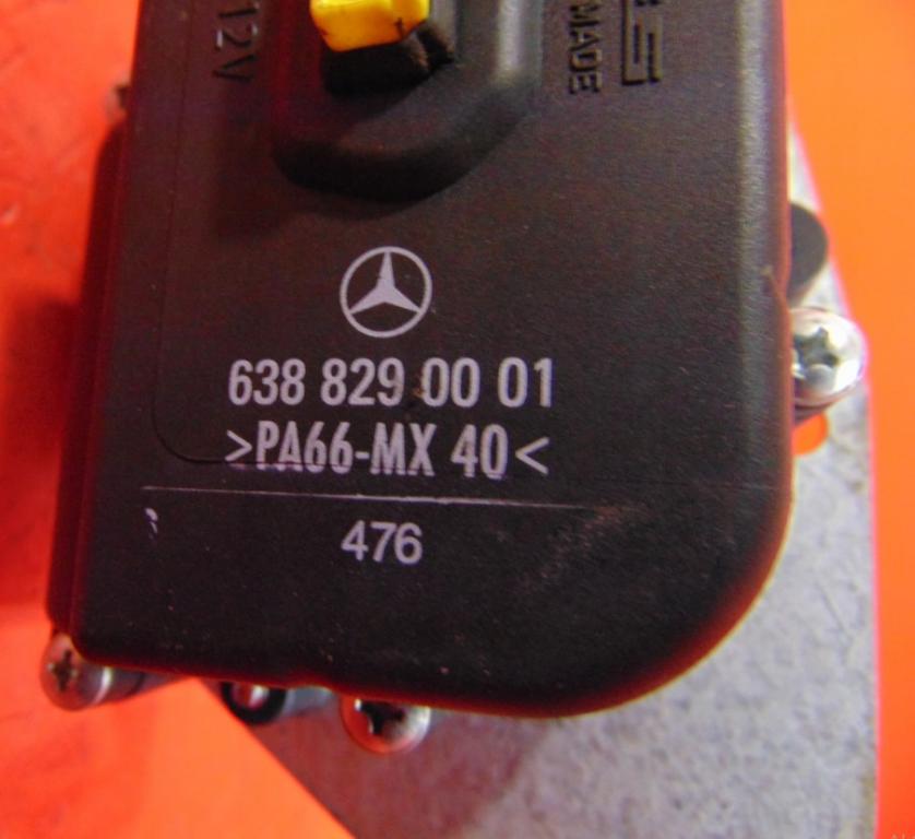 Mercedes Vito 638 V-KLASA W638 S Motorček vyklapacieho okna V 638 6388290001