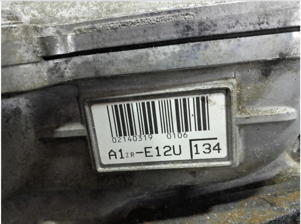 TOYOTA COROLLA E15 1.6 1ZR-FE, 1ZR-FAE manual Motor benz.