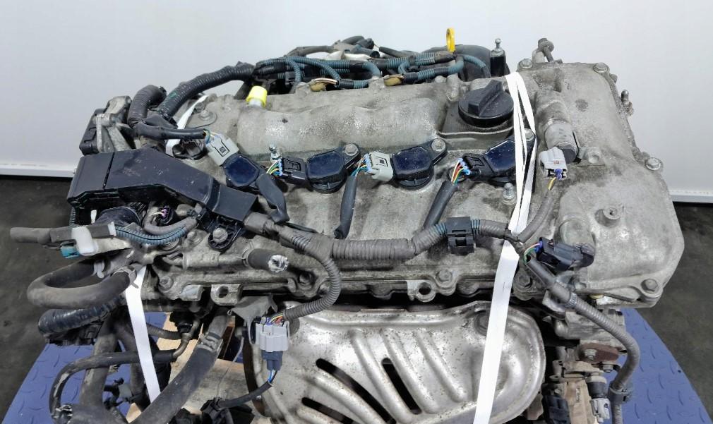 TOYOTA COROLLA E15 1.6 1ZR-FE, 1ZR-FAE manual Motor benz.