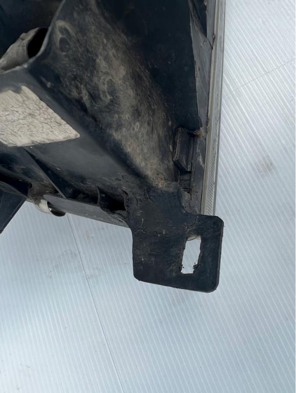 NISSAN TERRANO II LIFT Svetlo predné pravé EUROPA