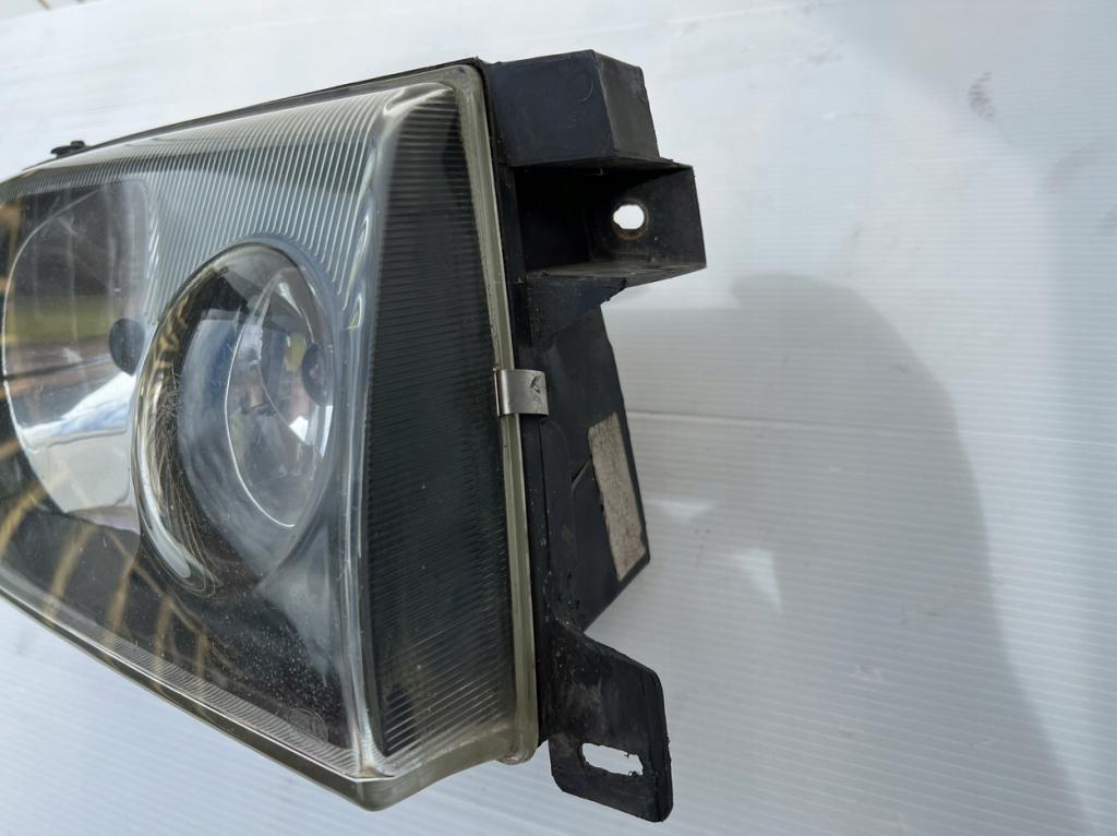 NISSAN TERRANO II LIFT Svetlo predné pravé EUROPA