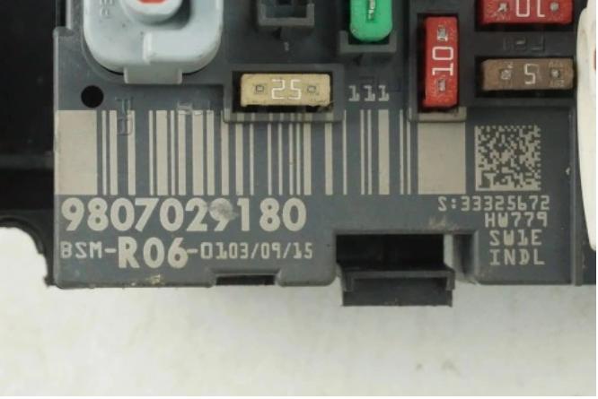 CITROEN, PEUGEOT Poistková skrinka - modul BSM 9807029180