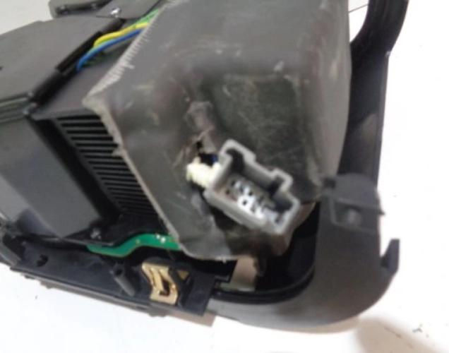 LANCIA THEMA 300C Klimatizovaná priehradka na nápoje 1PB67DX9AC