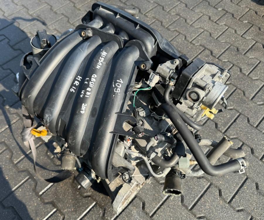 Nissan Tiida 1.6 16V - 110 HP manual 81 kW 1599 cm3 Motor benz. HR16