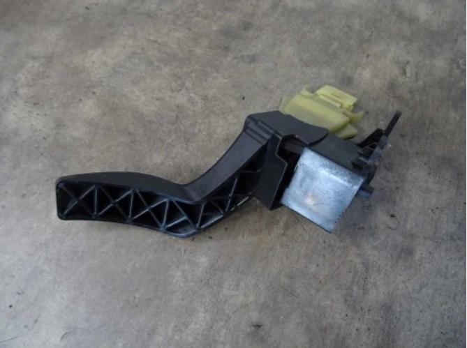 FORD FOCUS I 1.8 TDCI Potenciometer plynového pedálu 2M159F836AD