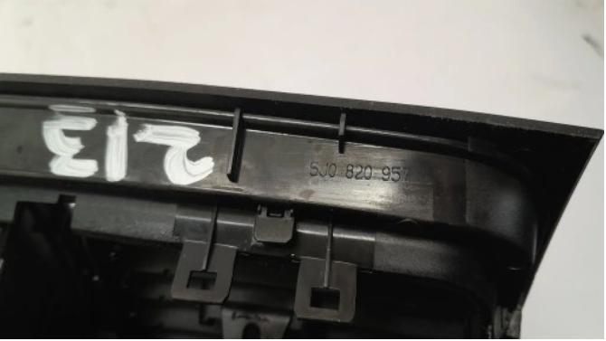 SKODA FABIA II LIFT Mriežka kúrenia stredná 5J0820957