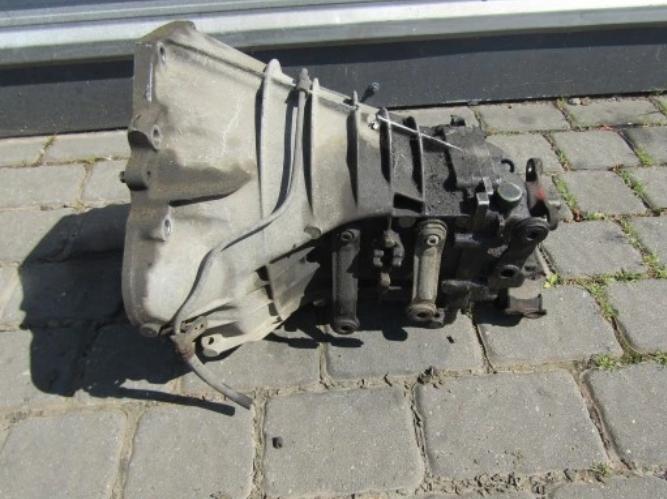 MERCEDES W124 190 1.8 2.0 2.3 Prevodovka manuálna 1242600401 716217