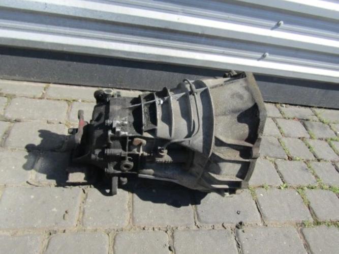 MERCEDES W124 190 1.8 2.0 2.3 Prevodovka manuálna 1242600401 716217