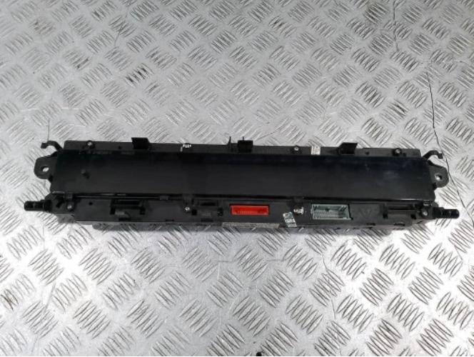 RENAULT SCENIC II ( 03-09 ) 1.9 DCI Displej 8200107954C