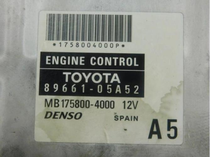 Toyota Avensis T25 Štartovacia zostava + riadiaca jednotka motora 89661-05A52