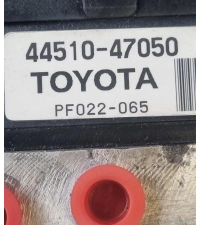 TOYOTA PRIUS II Pumpa ABS  44510-47050
