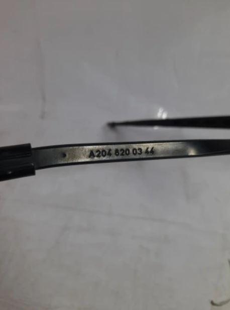 Mercedes C230 W204 07-09 Ramienko stierača pravé + ľavé A2048200344 A2048200144
