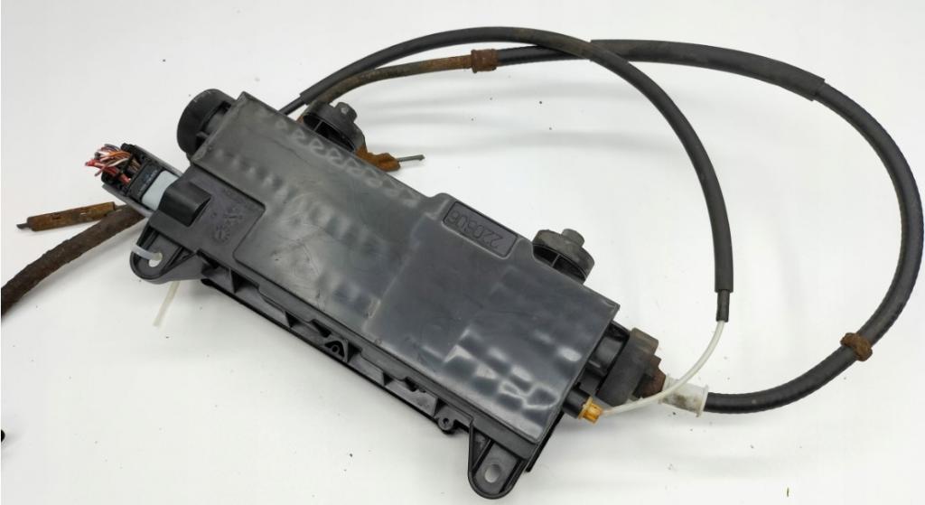 Renault Scenic II 2003-2009 1.6 16v 113 HP manual 83 kW 1598 cm3  Brzda manuál: 8200450860A