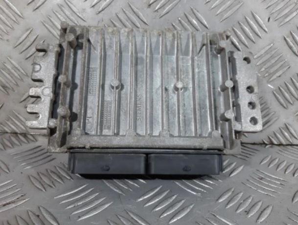 RENAULT SCENIC I FL 1.6 16V 00R Riadiaca jednotka 8200047494