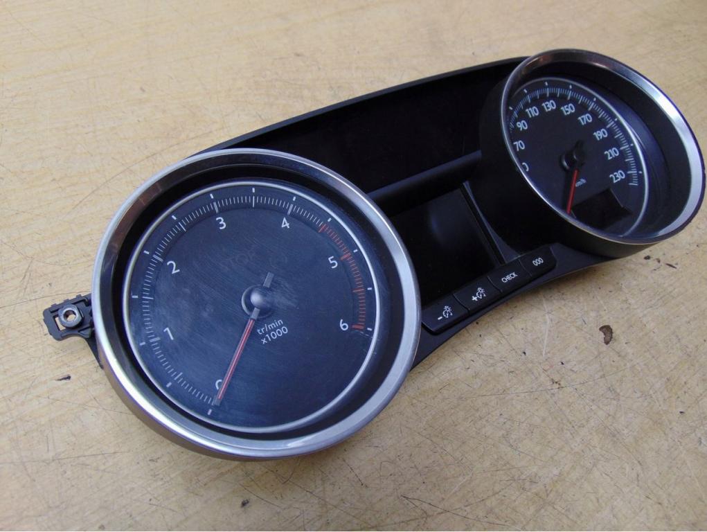 PEUGEOT 508 I 1.6 HDI E-HDI Prístrojová doska 9800420680 9678558780