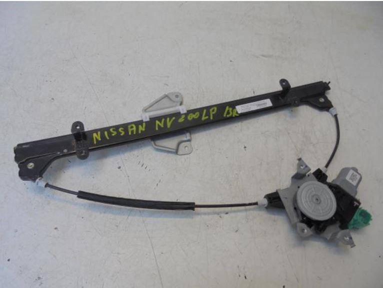NISSAN NV200 Mechanizmus sťahovania okna predný pravý