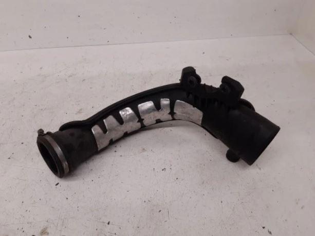 Ford C-MAX Hadica intercoolera BV619C623DC