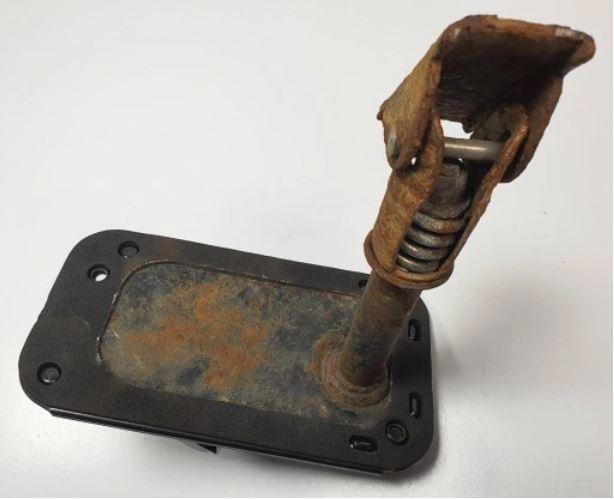 VOLVO XC90 Držiak rezervného kolesa 8624896