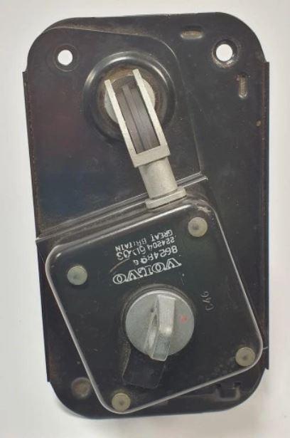 VOLVO XC90 Držiak rezervného kolesa 8624896