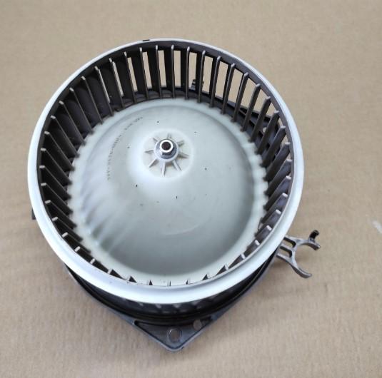 Renault Laguna III Ventilátor ventilátor kúrenia A10357A8400000