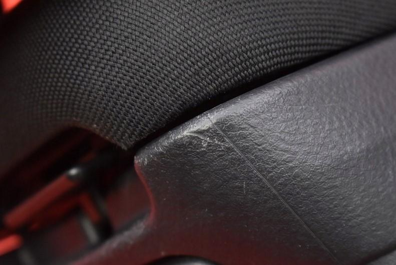 TOYOTA AVENSIS (_T25_) 2003 - 2008 2.0 D-4D (CDT250_) 85 kW Lakťová opierka