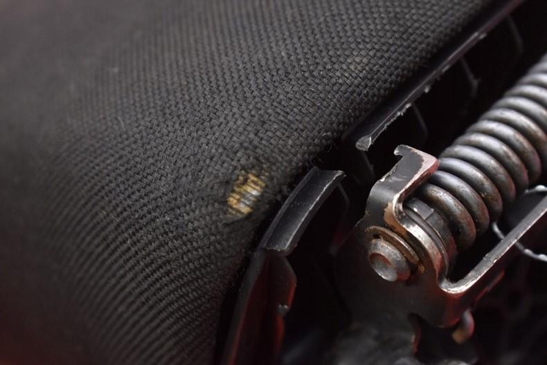 TOYOTA AVENSIS (_T25_) 2003 - 2008 2.0 D-4D (CDT250_) 85 kW Lakťová opierka