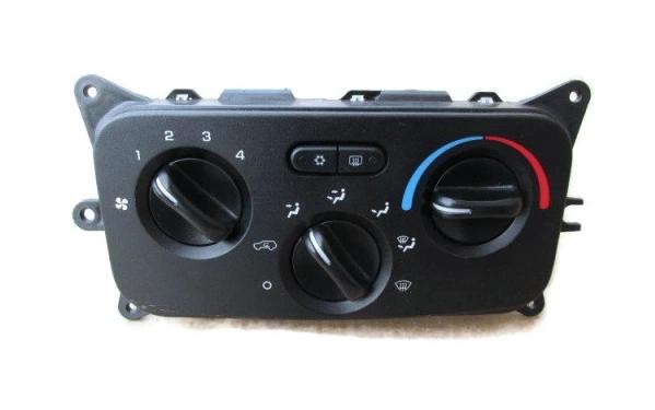  Jeep Cherokee Liberty KJ panel klimatizácie P55037533AG 
