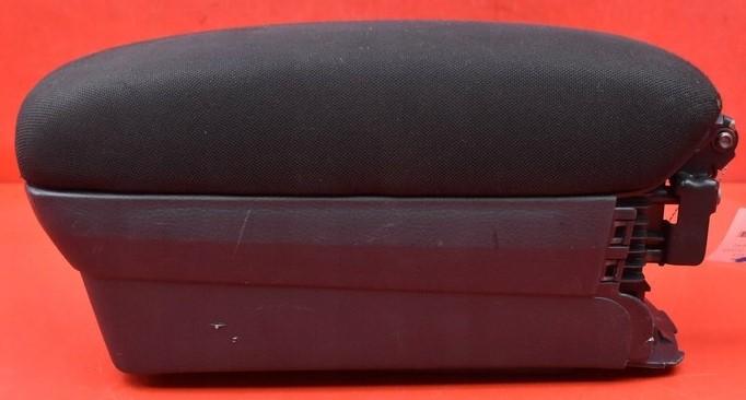 TOYOTA AVENSIS (_T25_) 2003 - 2008 2.0 D-4D (CDT250_) 85 kW Lakťová opierka