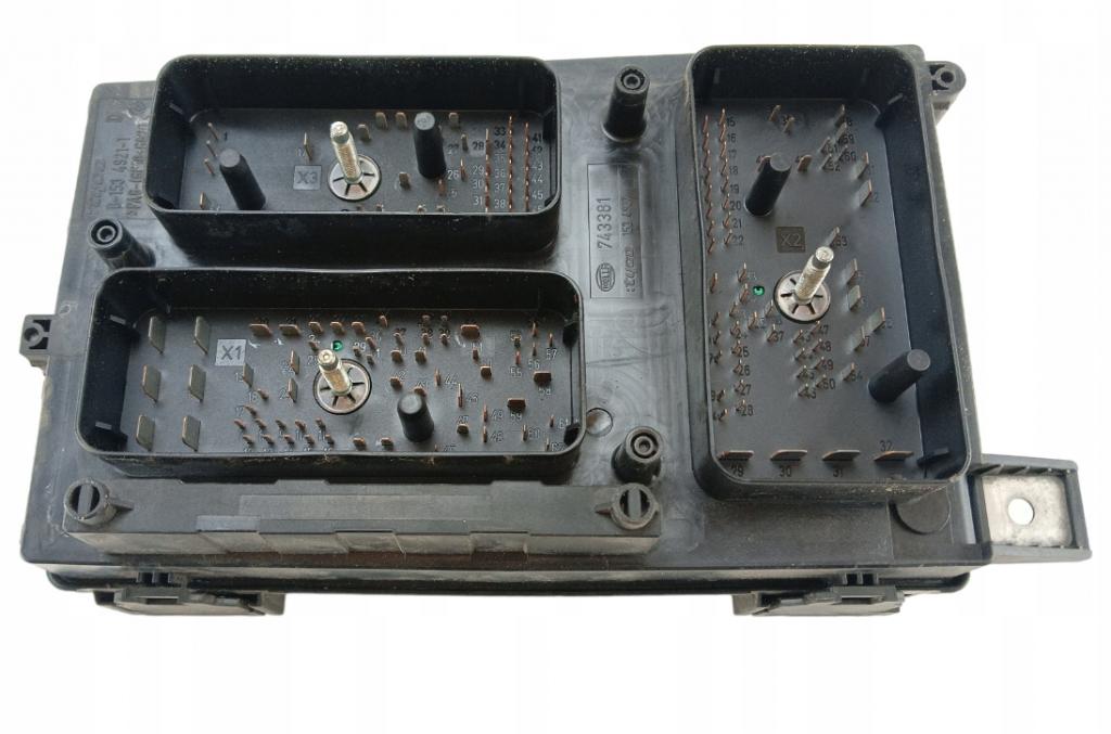 OPEL ASTRA H (2004-2006) poistkova skrinka 13206748