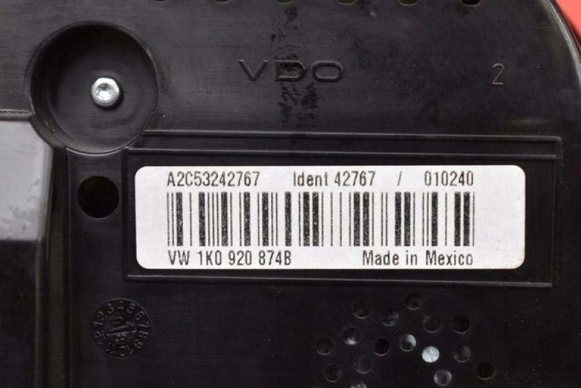 Volkswagen Golf V 1.9TDI Prístrojovka 1K0920874B