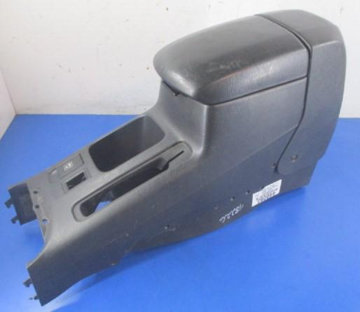 Toyota RAV4 II LIFT 3D Stredový tunel s lakťovou opierkou