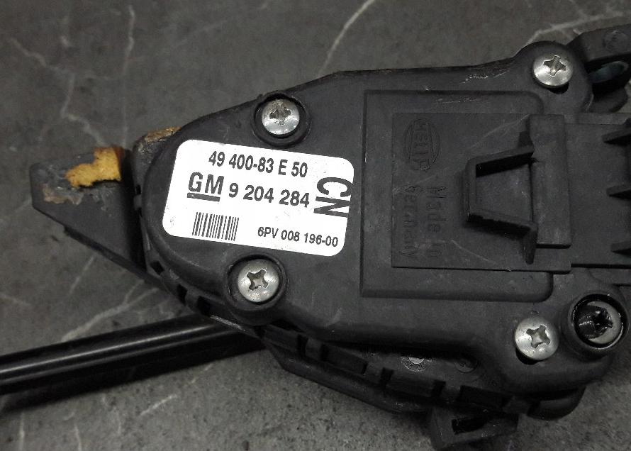 opel agila a 1.2 pedál  4940083E50 , 9204284CN