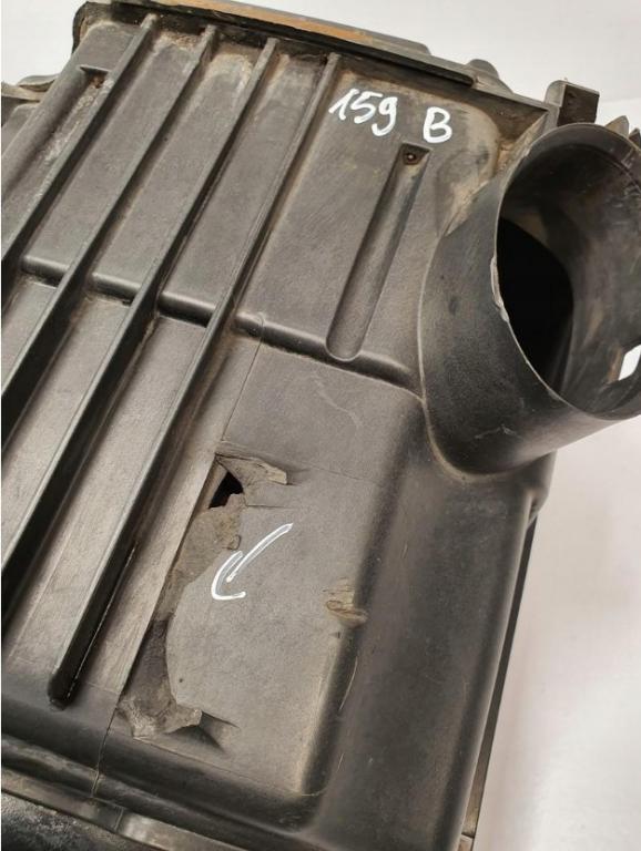 Alfa Romeo 159 1.9 JTD 150 hp manual 110 kW 1910 cm3 Obal filtra vzduchu 51785518