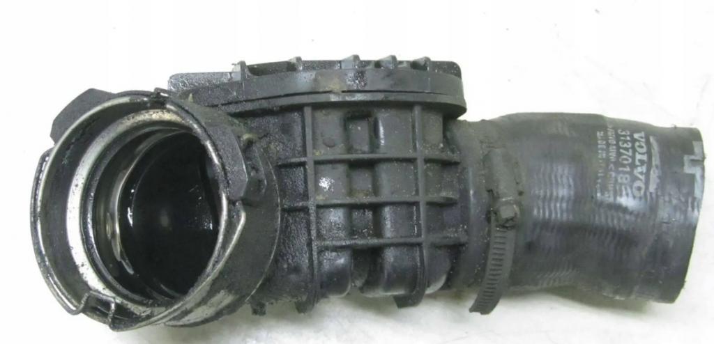 VOLVO V 40 II 2014 140kW II 1969 Rúra hadice trubka vzduchu 31370187