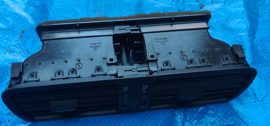 VW PASSAT B6 (3C2) 2005 - 2010 Mriežky kúrenia stredna 3C1819728F