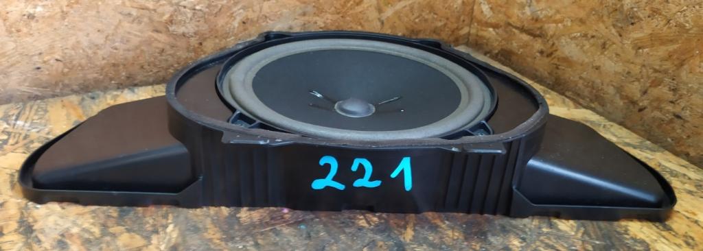 Mercedes S W221 05-13 3.0 CDI 235 HP automatic 173 kW 2987 cm3 Reproduktory A2218202402