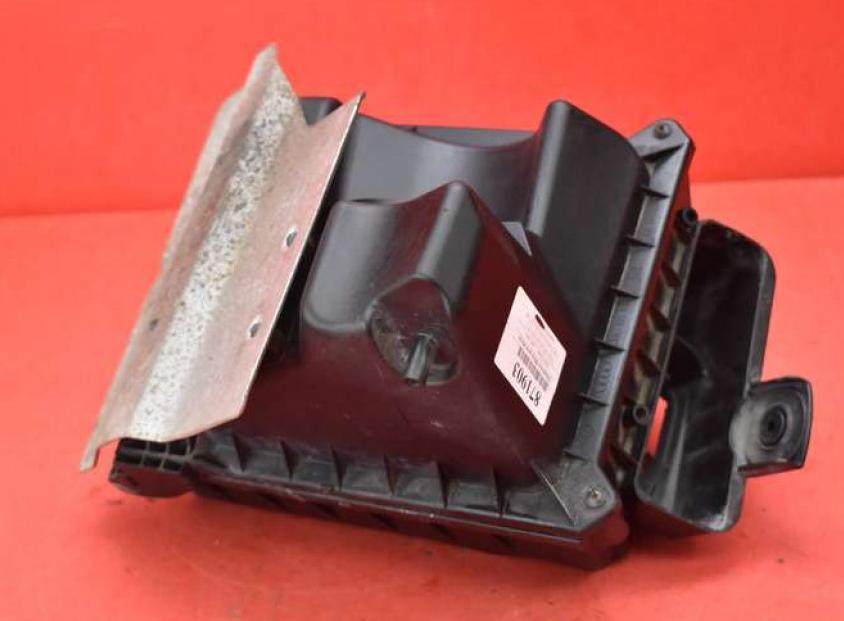 Audi A4 B7 obal filtra vzduchu 03G133837