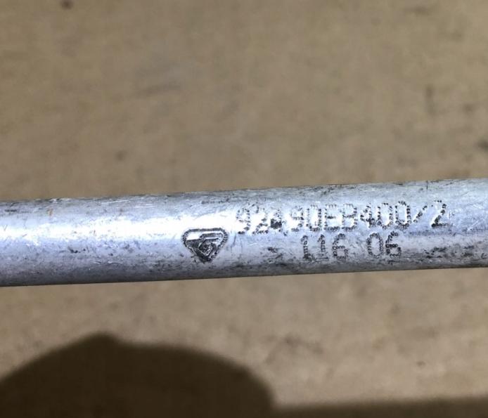 Nissan Navara III    D40 LIFT 4WD 2.5DCI 190KM 05-14  rúrka klimatizácie 92490