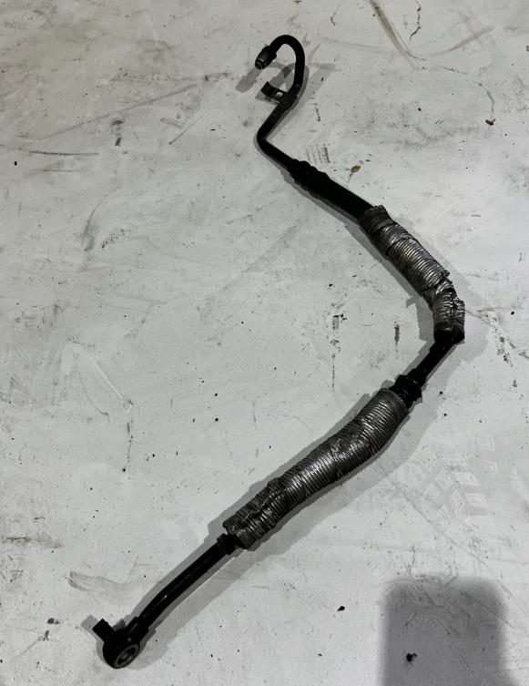 Audi Q7 2005-2015 3.0 TDI automatic 171 kW 2967 cm3  Rúrka servočerpadlo 7L8422893AB