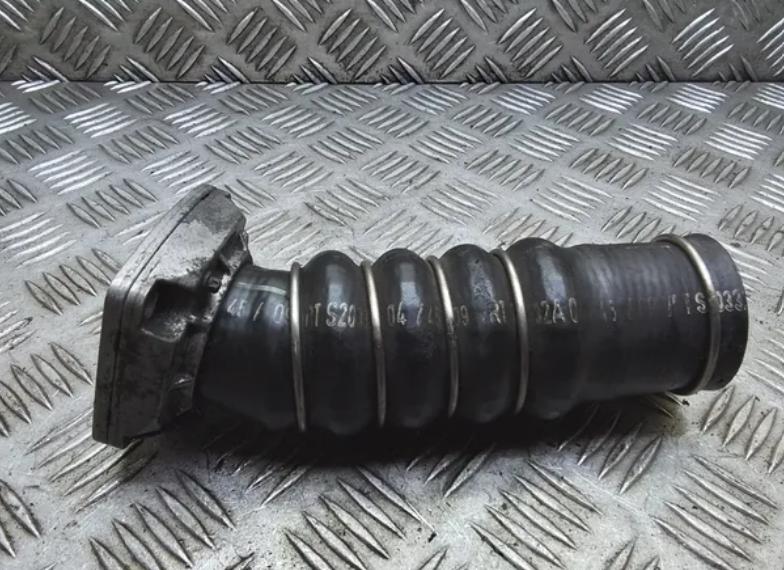 13223597 Opel Astra H hadica intercoolera