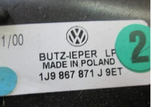 Volkswagen Golf IV    KOMBI   Roleta 1J9867871J (Rolety kufra)