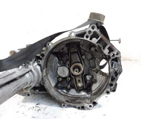 Vw Transporter 2.4 D 2.5 PB prevodovka  Manualna CRN