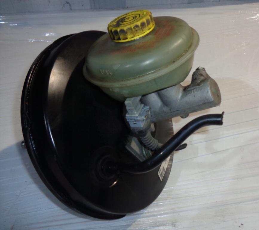 Volkswagen Passat B5 Posilovač Pumpa brzdová 8D0612105G